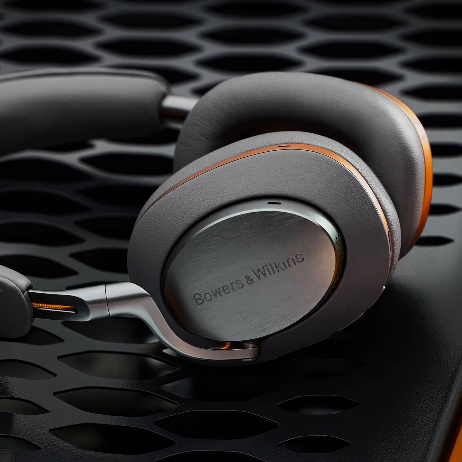 Px8 McLaren Edition - Special-edition Mclaren-inspired noise Px8 McLaren Edition - Special-edition Mclaren-inspired noise